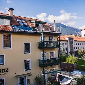 Apartment Riedz Innsbruck- Zentrales Apartmenthaus Mit Gruener Oase