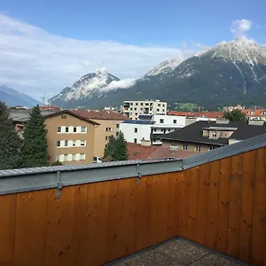 Binders Budget City-mountain Szálloda