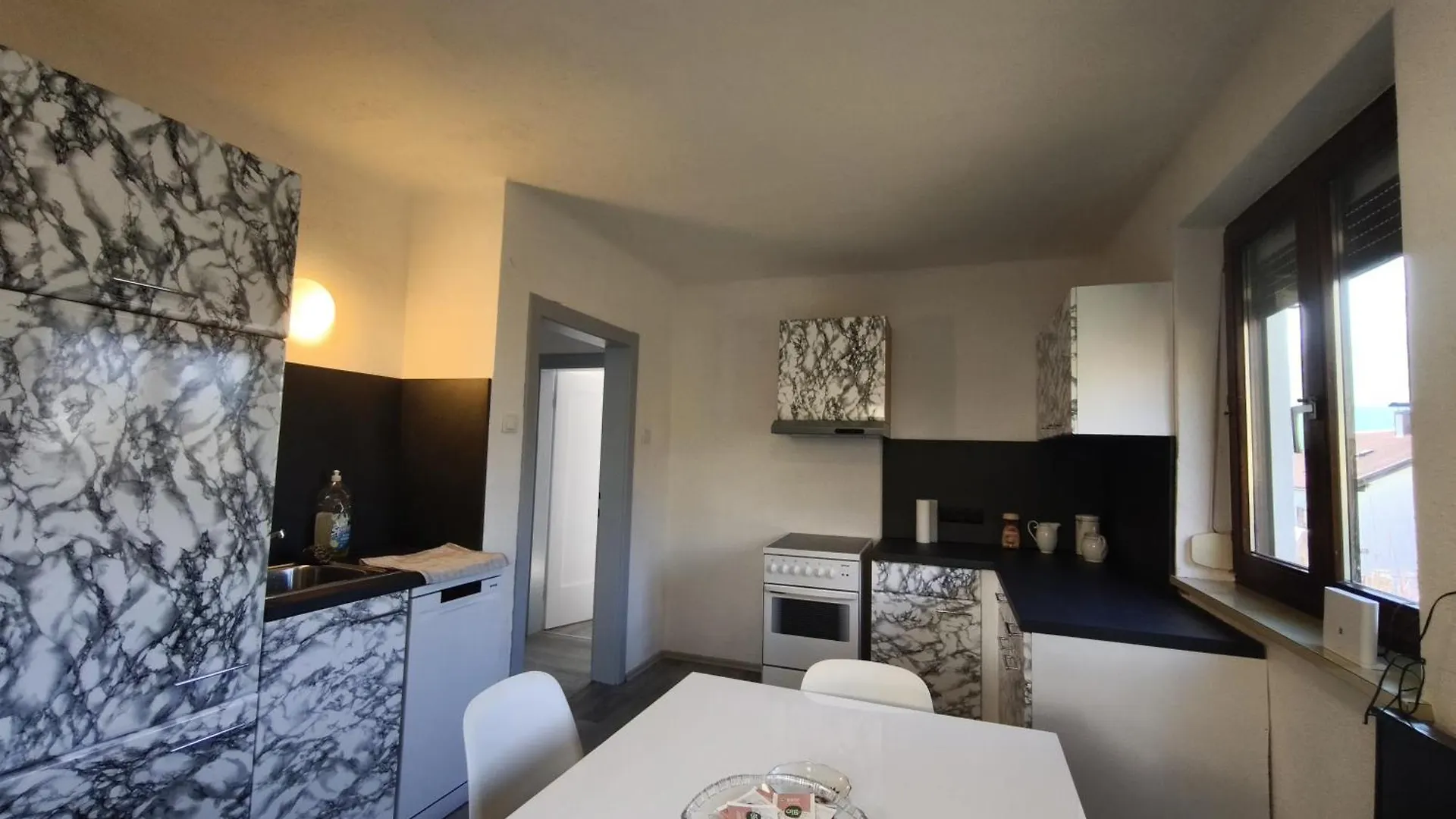 Spacious Room In Modern Flat Innsbruck Austria